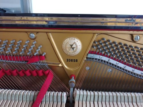 ピアノ製造番号